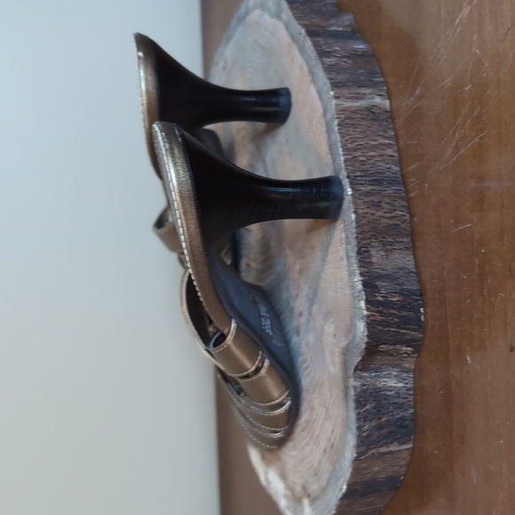 FRANCO SARTO Metallic Gold Sandals Size 9M - Picture 2 of 13